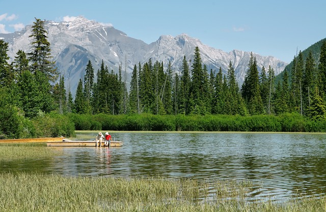 mount-rundle-vermilion-lakes-banff-banff-nationa-2021-08-26-16-30-16-utc